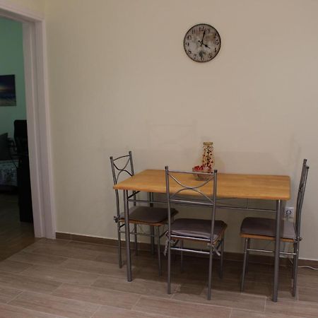 Comfortable Apartment In The Center Of アテネ エクステリア 写真