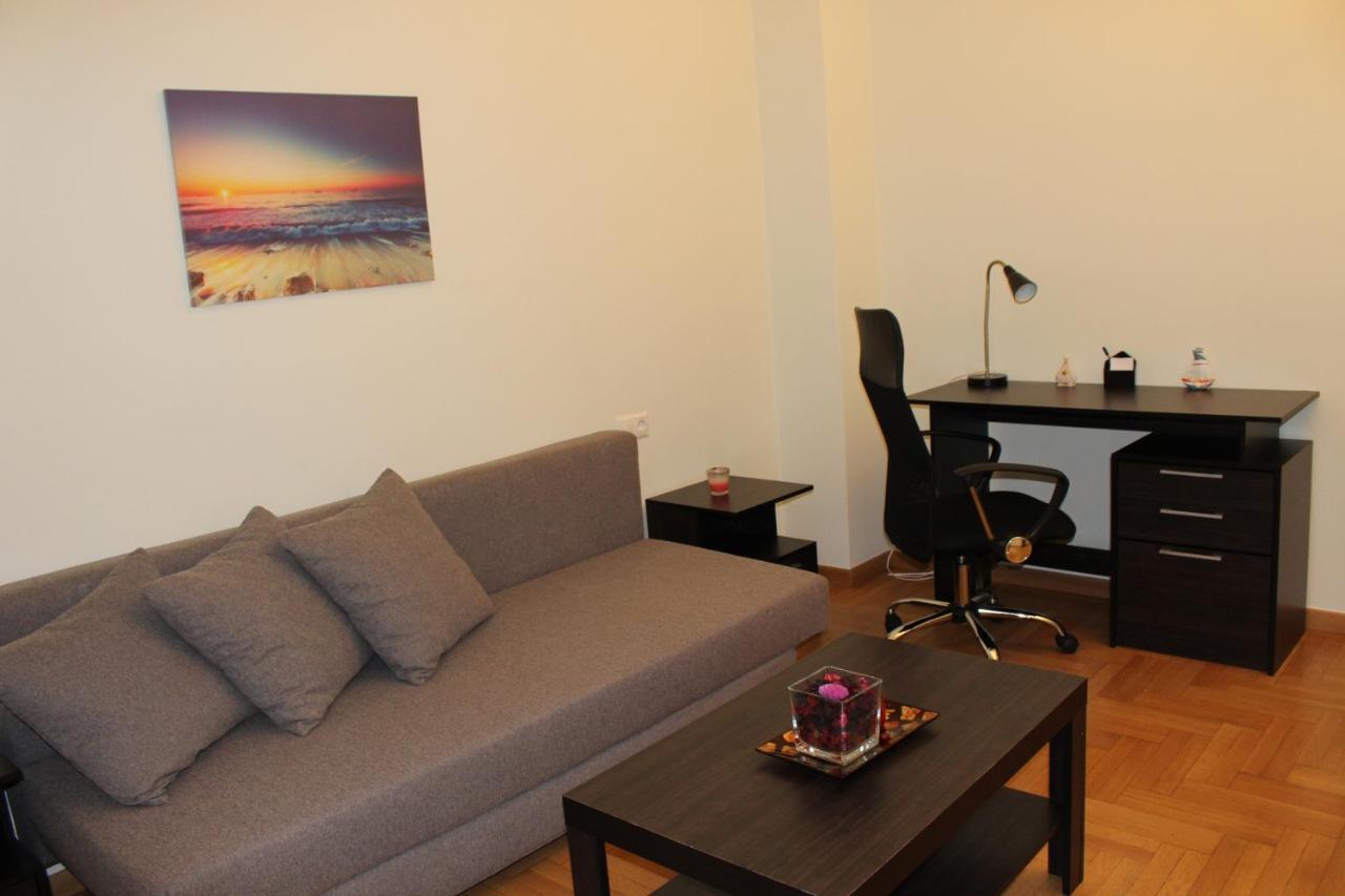 Comfortable Apartment In The Center Of アテネ エクステリア 写真